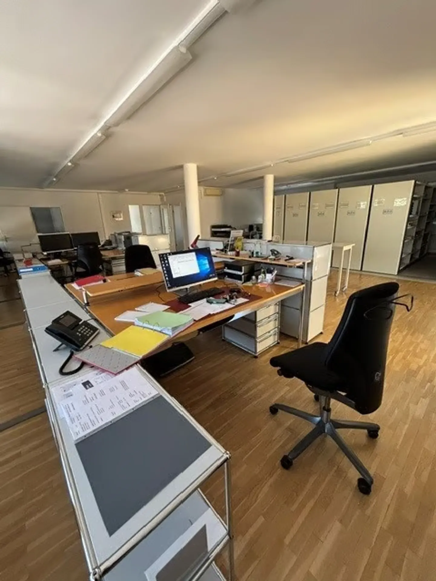 Attraente spazio commerciale e ufficio in posizione centrale a Binningen - Foto 2 di 10