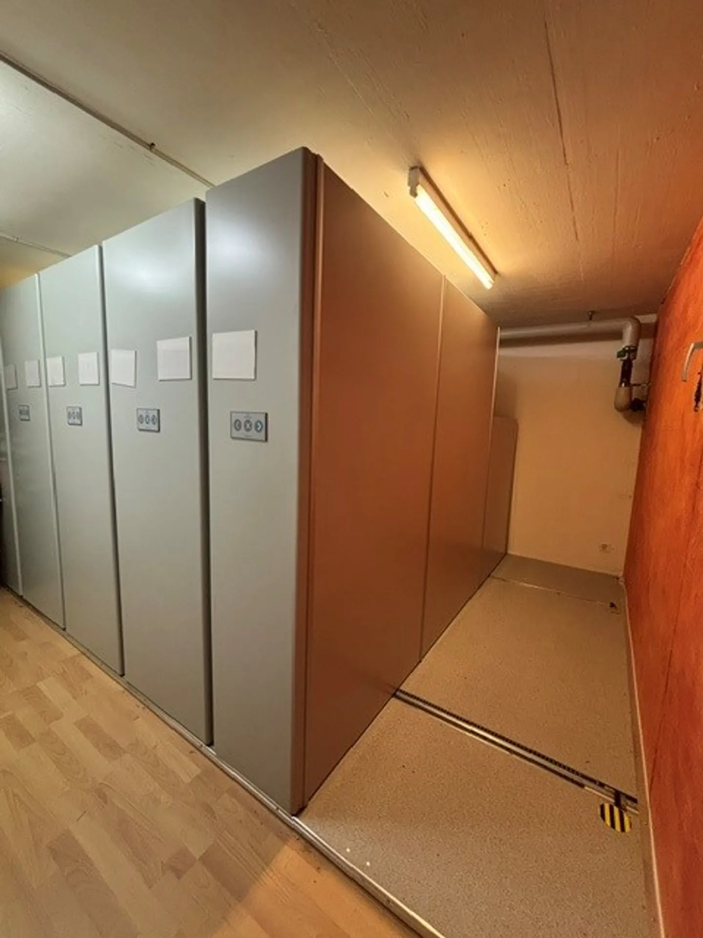 Attraente spazio commerciale e ufficio in posizione centrale a Binningen - Foto 10 di 10