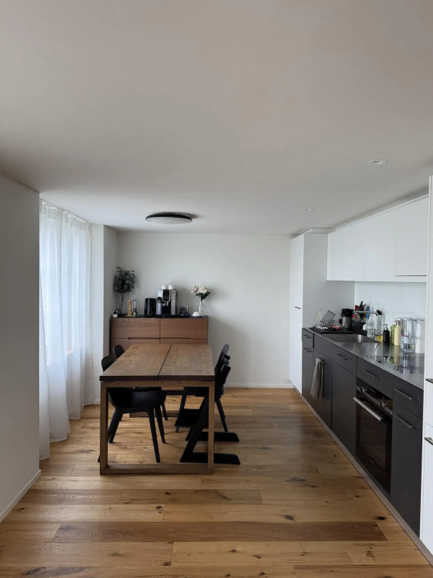 Bellissimo appartamento di 3,5 stanze con vista lago a Männedorf - Foto 3 di 9