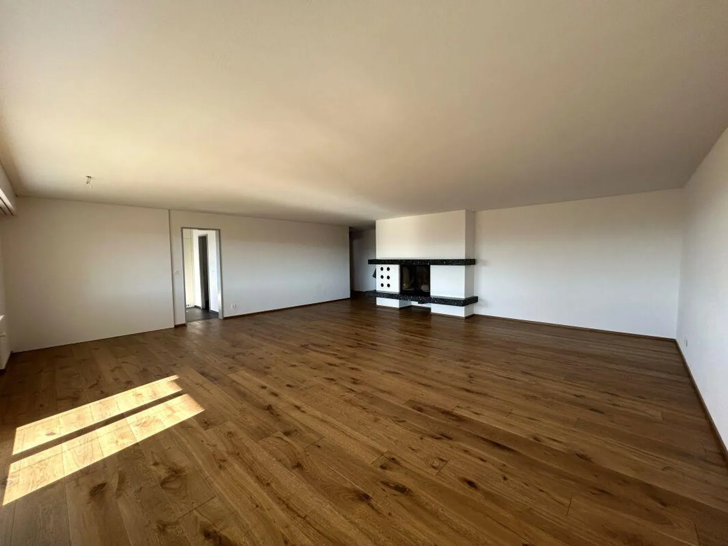 Appartamento luminoso con vista mozzafiato su Chläggi - Foto 2 di 8