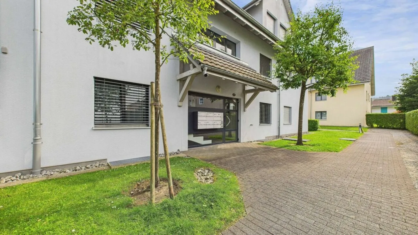 Grosszügige 4.5-Zimmer-Wohnung mit Balkon und flexibler Raumaufteilung - Foto 12 von 12