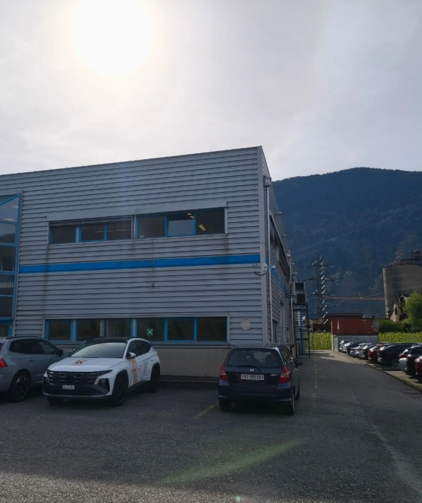 Spazio Commerciale con Visibilità Autostradale - Foto 7 di 8