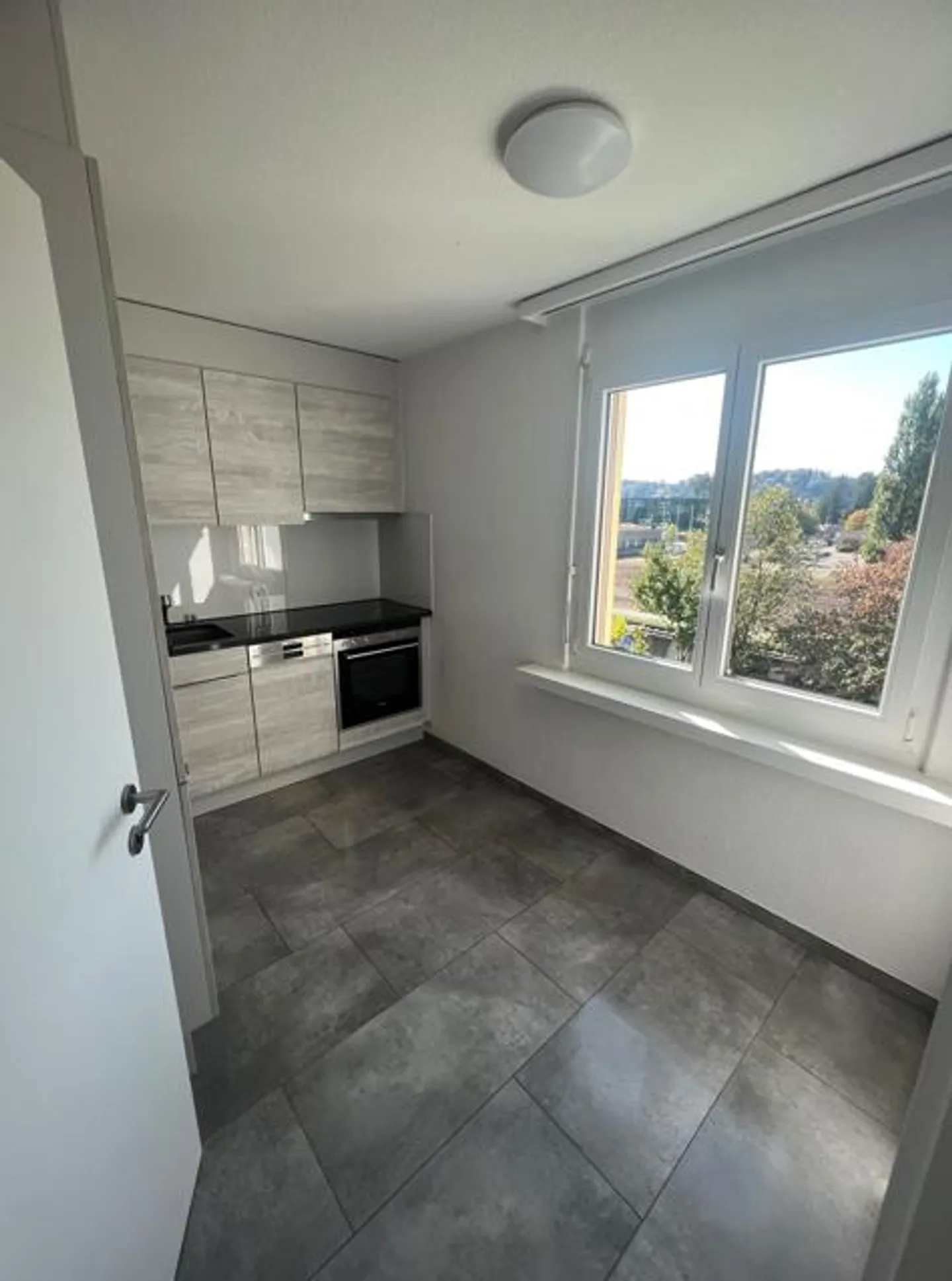 Appartamento moderno 1.5 locali a Oftringen - Foto 2 di 5