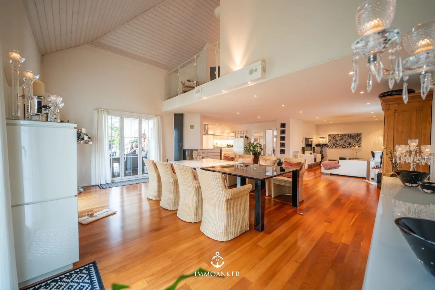 Villa luxueuse avec oasis de piscine et jardin méditerranéen - Votre maison de rêve dans un emplacement calme - Photo 3 sur 13