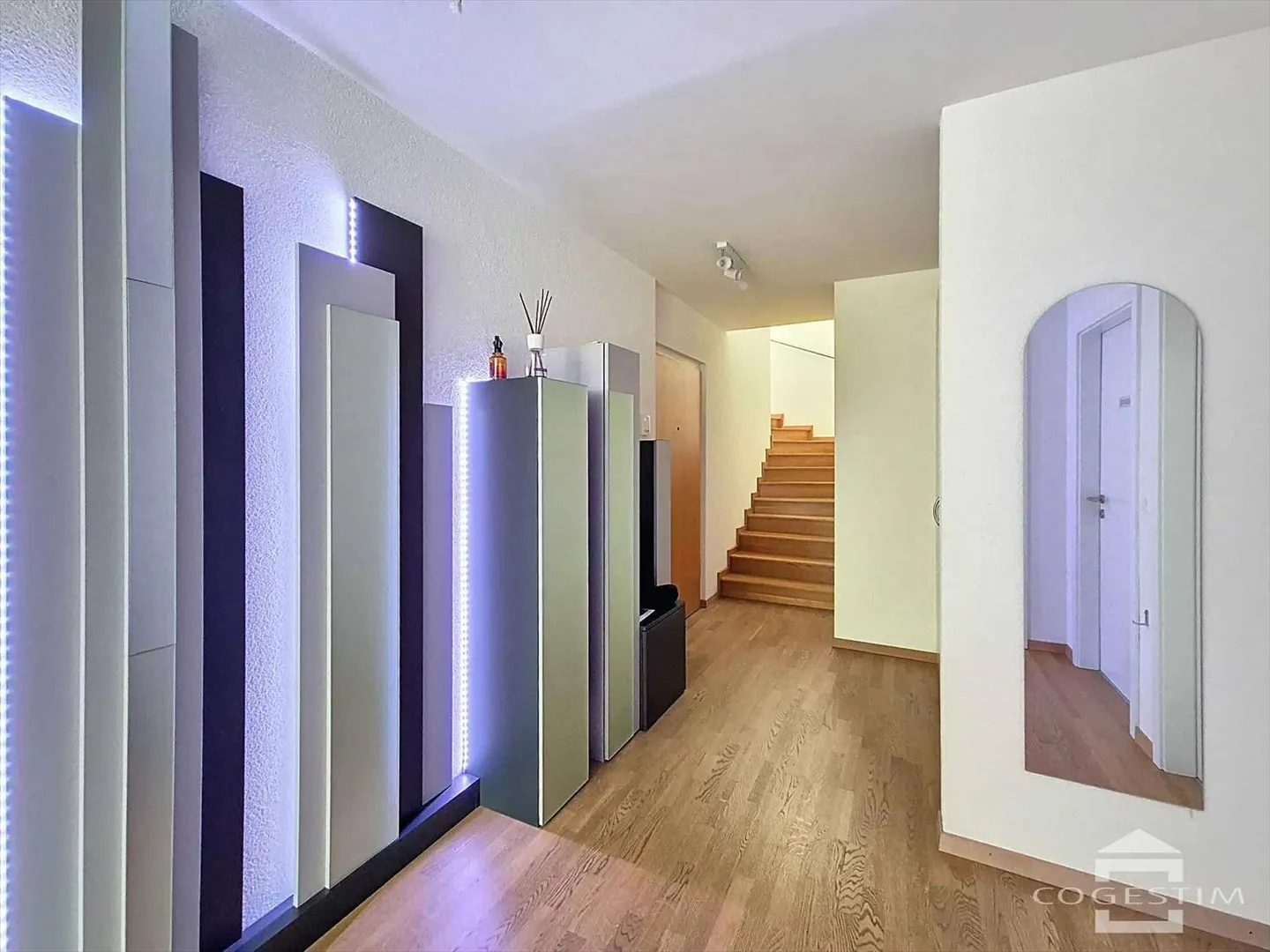 Ultimo piano 5.5 stanze - Foto 6 di 12