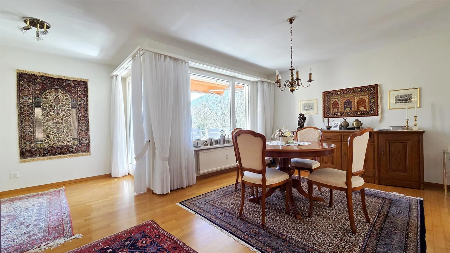 Appartement spacieux de 4 ½ pièces avec vue sur la verdure et deux balcons - Photo 6 sur 22