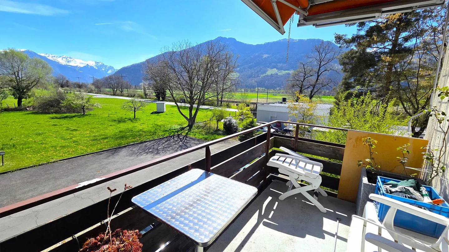 Appartement spacieux de 4 ½ pièces avec vue sur la verdure et deux balcons - Photo 9 sur 22