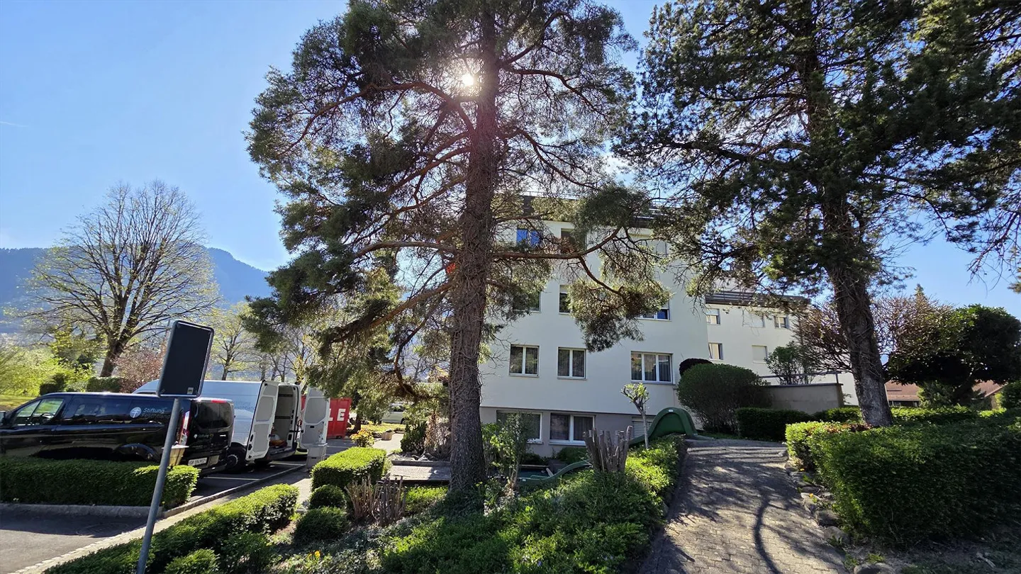 Appartement spacieux de 4 ½ pièces avec vue sur la verdure et deux balcons - Photo 16 sur 22