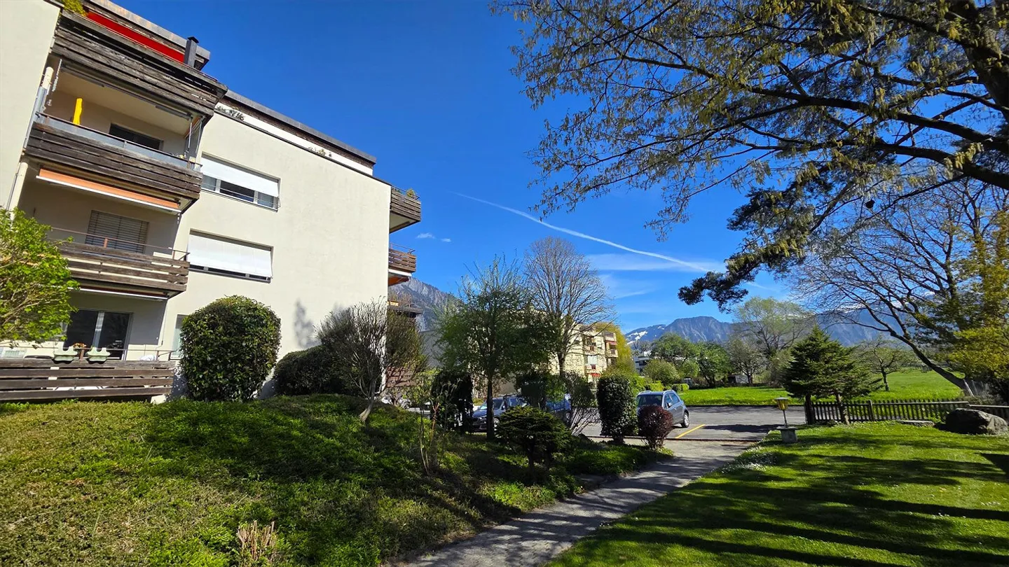 Appartement spacieux de 4 ½ pièces avec vue sur la verdure et deux balcons - Photo 19 sur 22