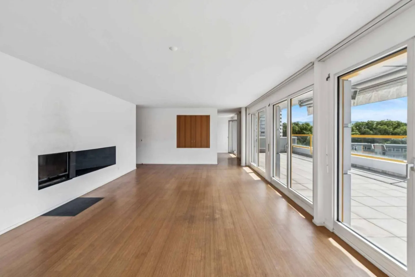 Exclusive! Magnificent penthouse with 4 rooms and terrace of over 80 m² - Photo 2 of 8