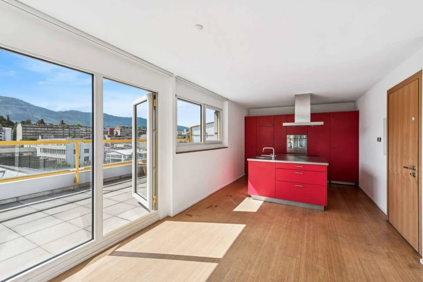 Exclusive! Magnificent penthouse with 4 rooms and terrace of over 80 m² - Photo 4 of 8