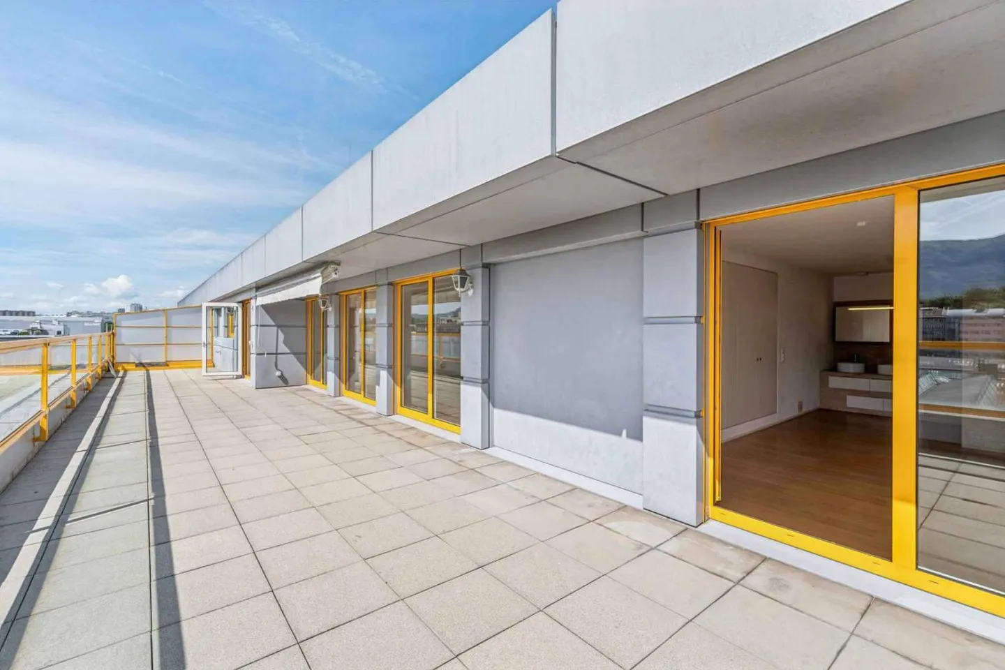 Exclusive! Magnificent penthouse with 4 rooms and terrace of over 80 m² - Photo 5 of 8