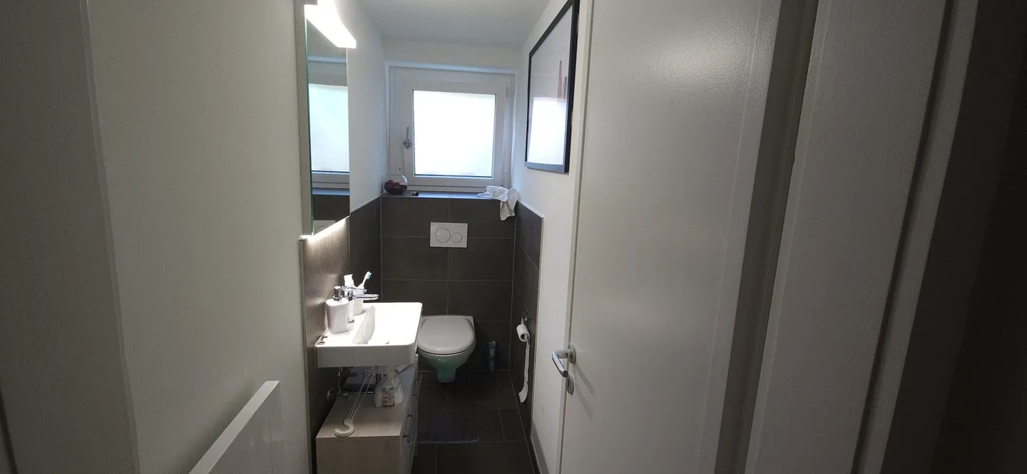 Appartement spacieux avec balcon - Photo 8 sur 10