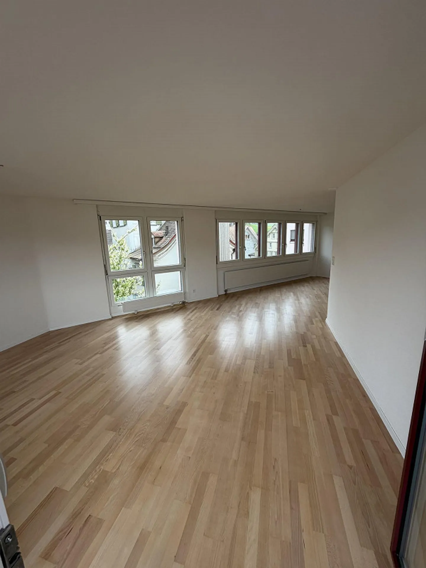 Beautiful and bright 4.5 room apartment in the center of Herisau - Photo 8 of 15