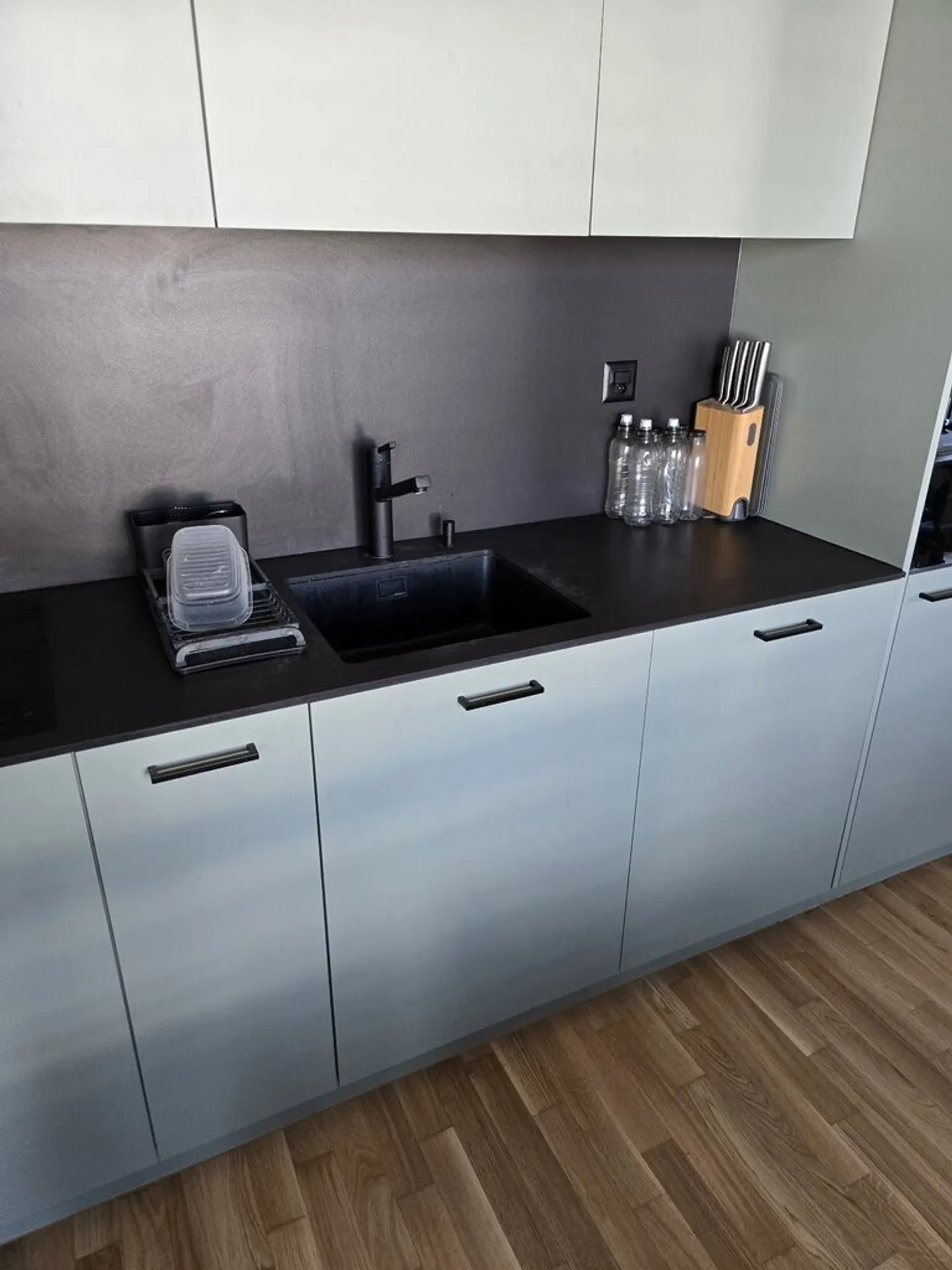 First rental after renovation - Your new home? - Photo 3 of 9