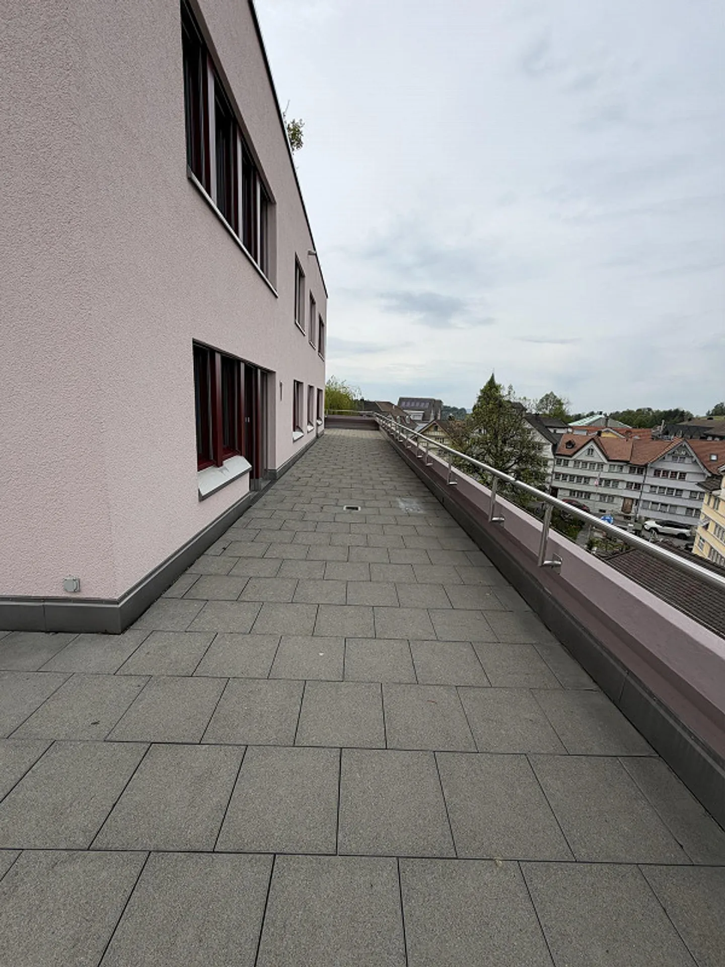 Beautiful and bright 4.5 room apartment in the center of Herisau - Photo 14 of 15