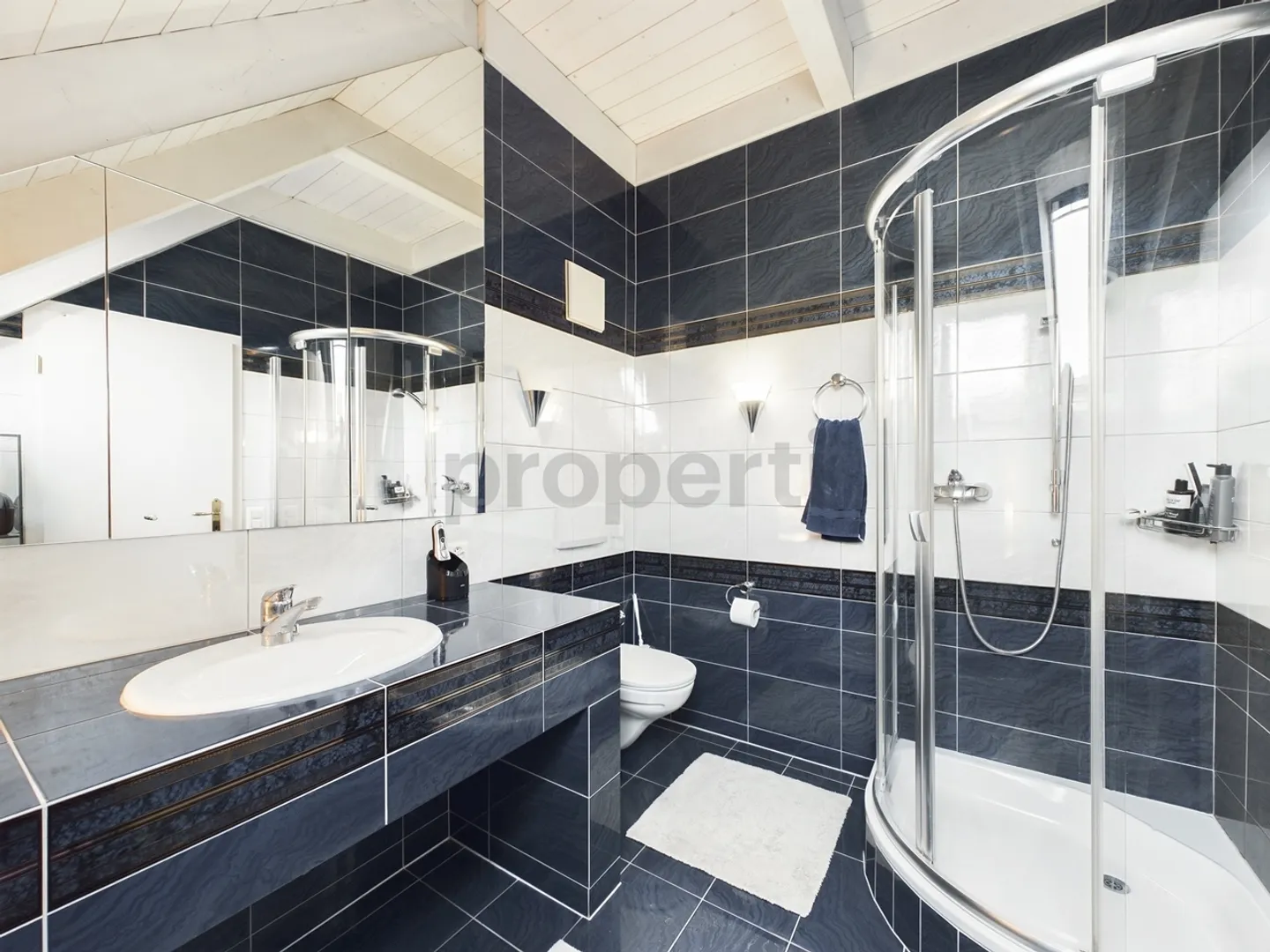 La tua nuova casa con molte possibilità di design: elegante townhouse di 5,5 stanze a Watt (ZH) - Foto 9 di 12