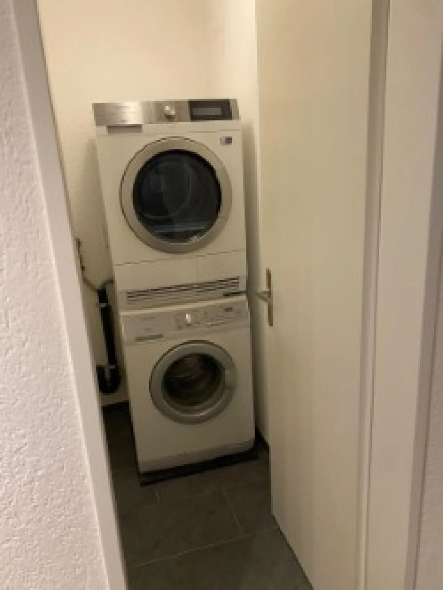 Appartement attrayant de 4,5 pièces avec grand jardin privé - Photo 5 sur 5
