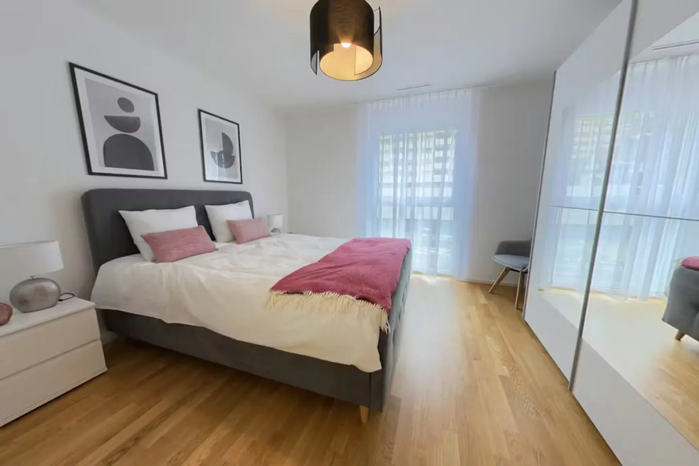 Apartment for rent - Photo 3 of 10