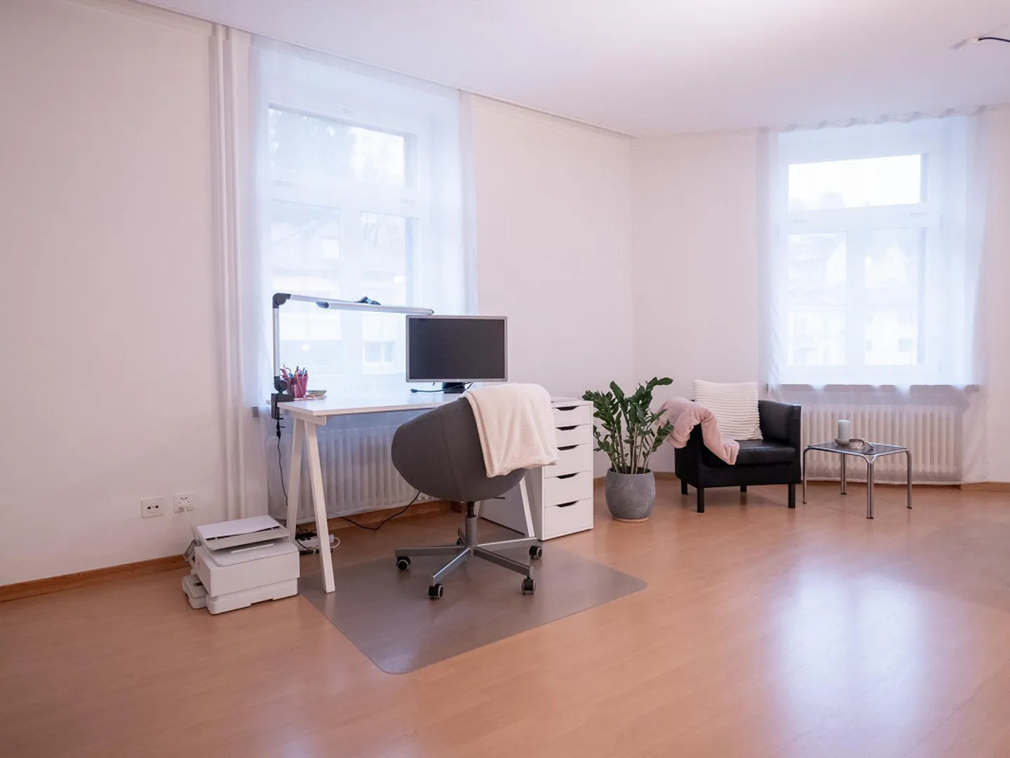 Apartment in a prime location ideal for students or temporary residents - Photo 6 of 9