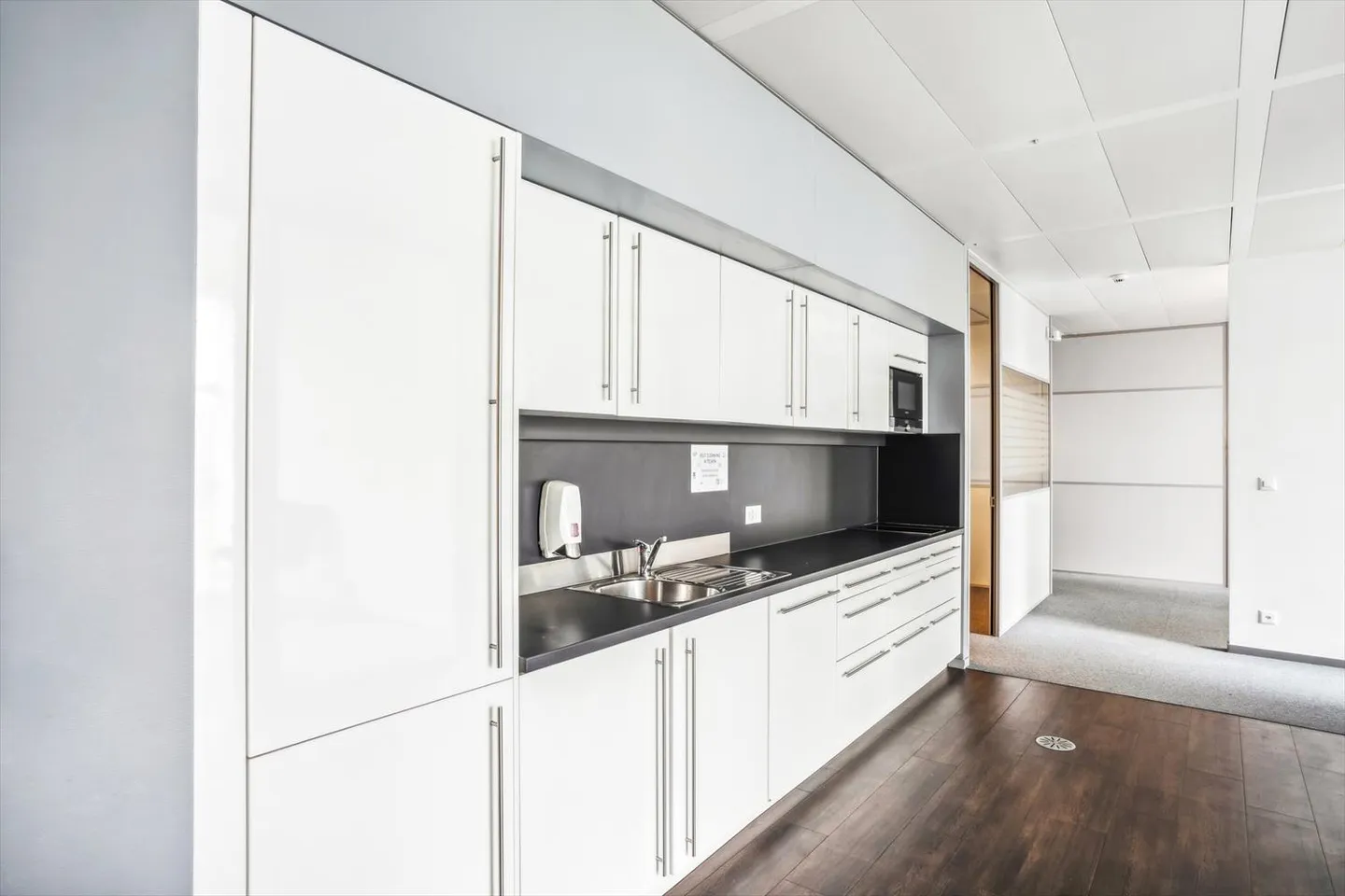 Uffici arredati in affitto a Morges - Superficie di 266 m2 - Foto 11 di 12