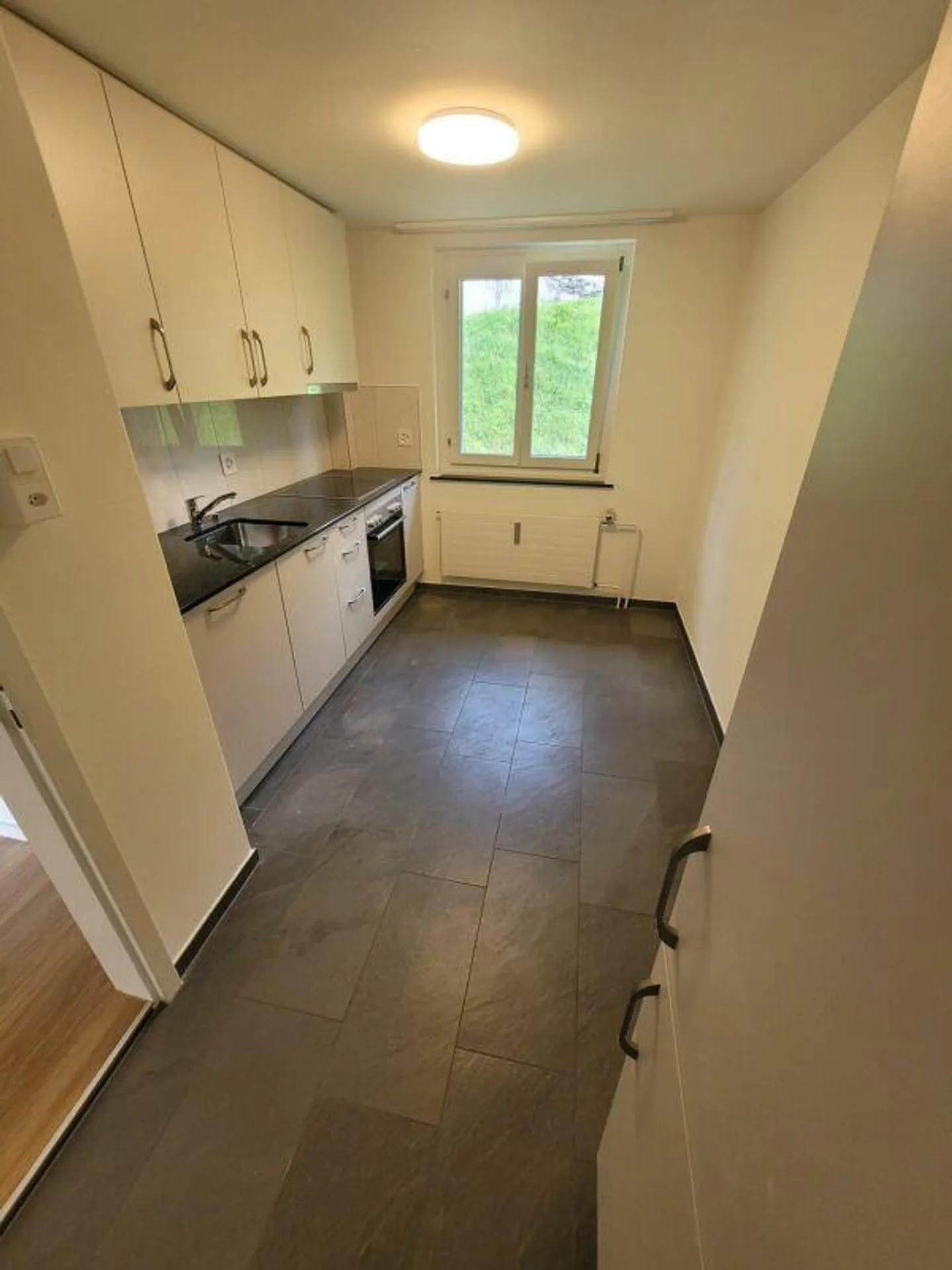 Modern renovierte Wohnung - Foto 2 von 8
