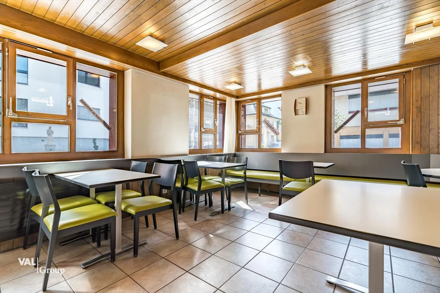 Commercial premises with charm and potential in the center of Raron - Photo 5 of 13