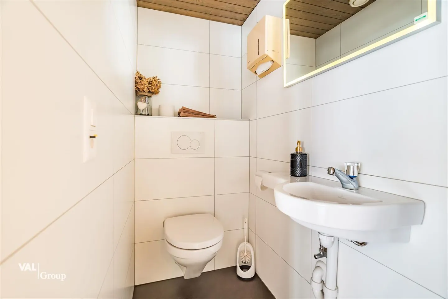 Commercial premises with charm and potential in the center of Raron - Photo 7 of 13