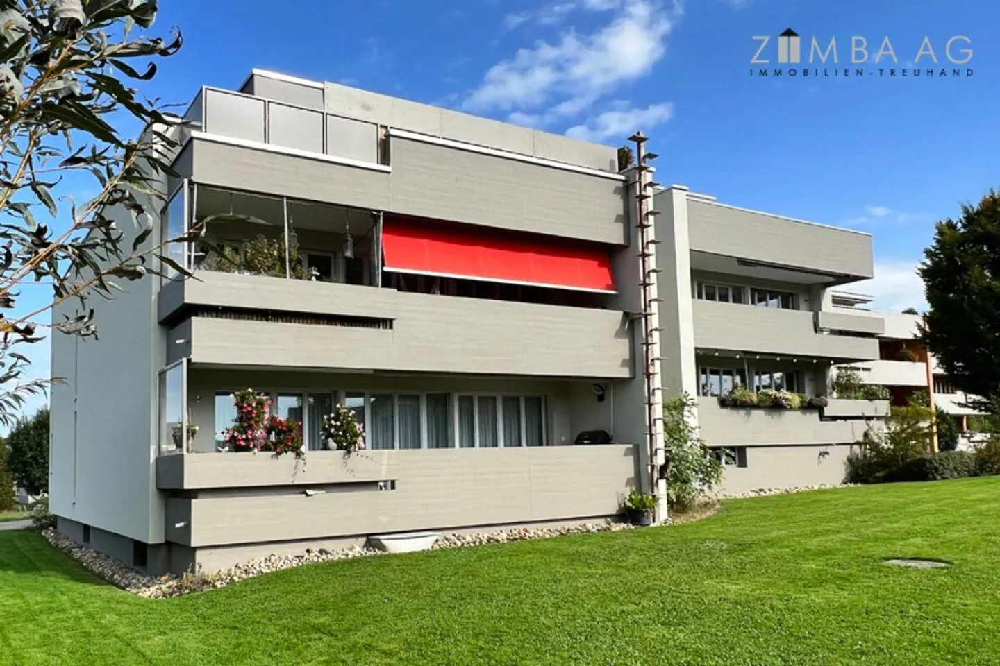 Spacious, very quiet location, lots of sun, large balcony, washer/dryer - Photo 10 of 22