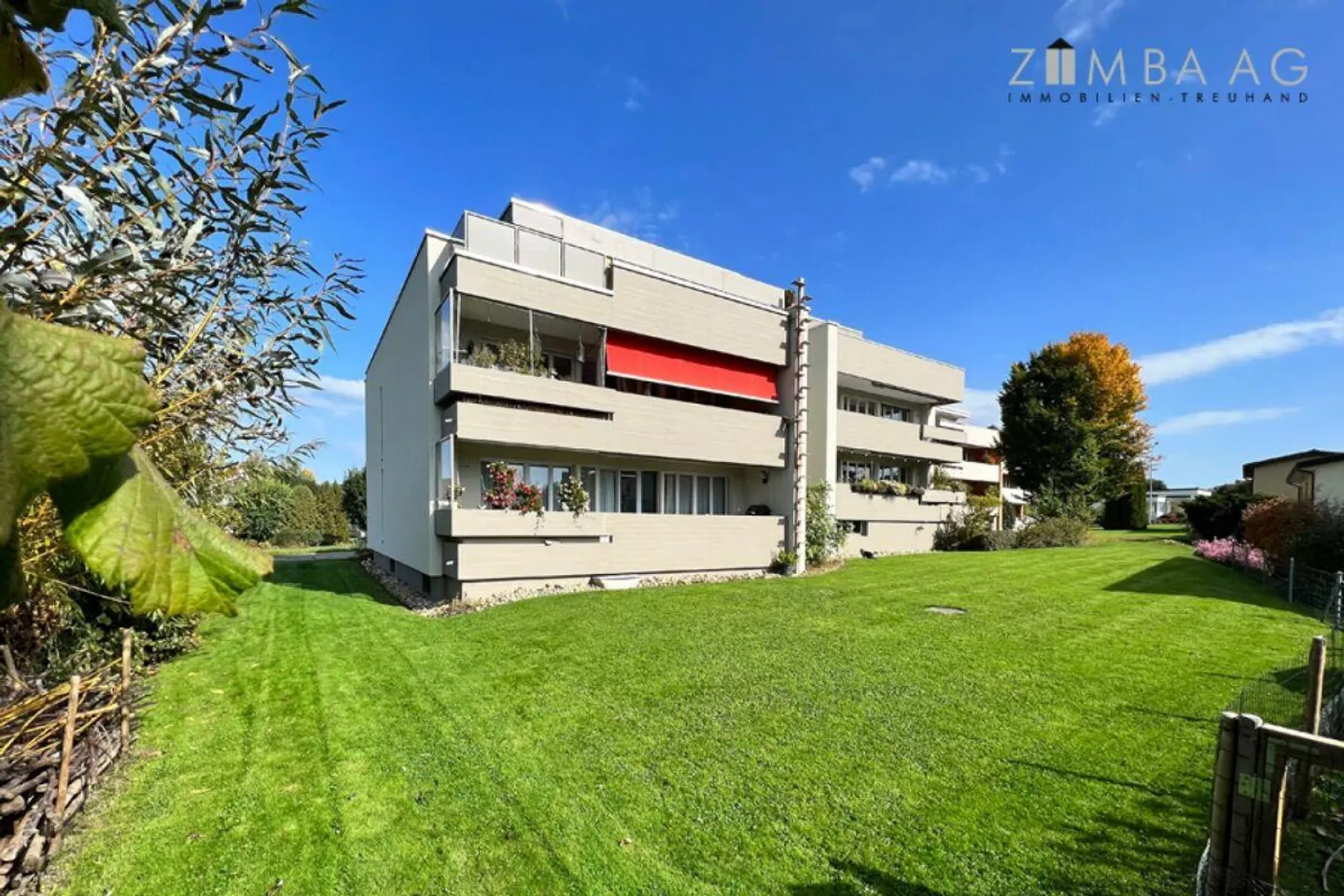 Spacious, very quiet location, lots of sun, large balcony, washer/dryer - Photo 7 of 22