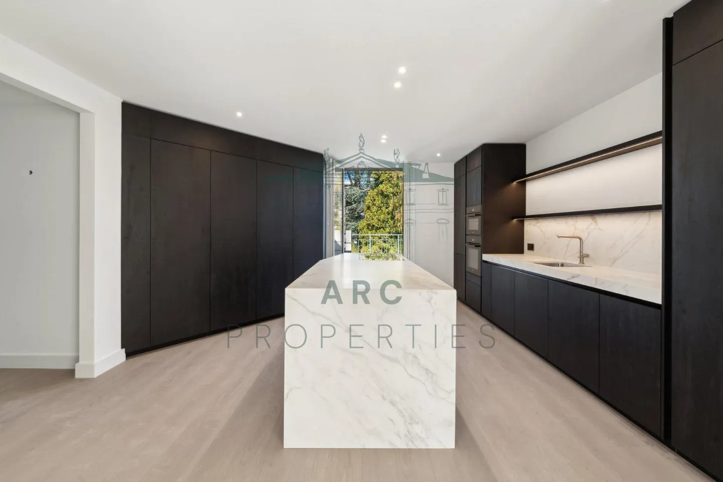 CHAMPEL - UNUSUAL PENTHOUSE, RENOVATED - Photo 1 of 10