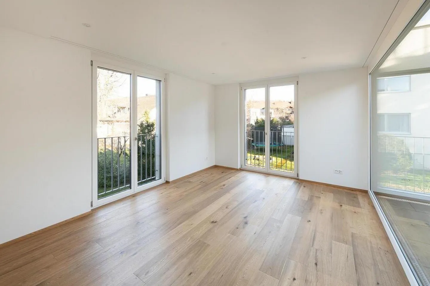 Appartement en copropriété de 4,5 pièces, 1er étage avec atrium et terrasse sur le toit - Photo 5 sur 15