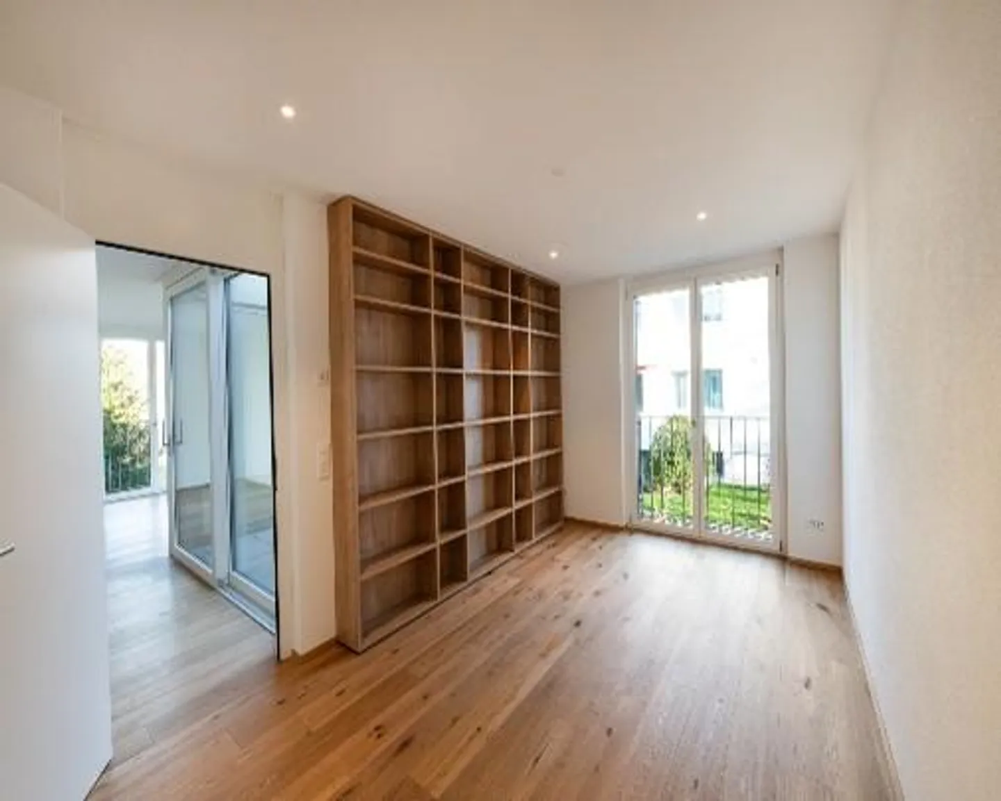 Appartement en copropriété de 4,5 pièces, 1er étage avec atrium et terrasse sur le toit - Photo 7 sur 15