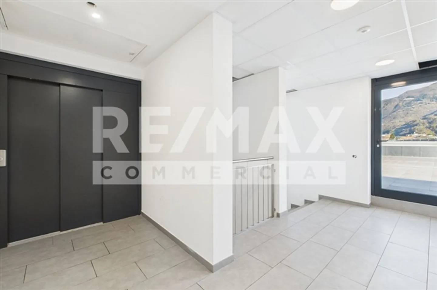 Apartment - Photo 10 of 13