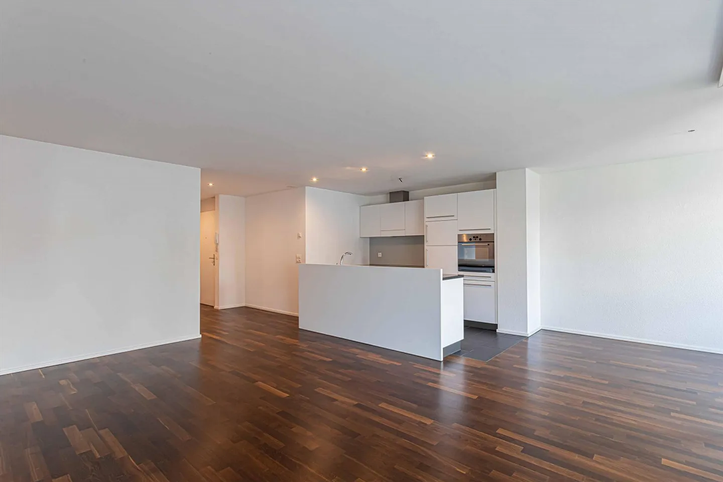 Modern, hell, zentral - Foto 3 di 9