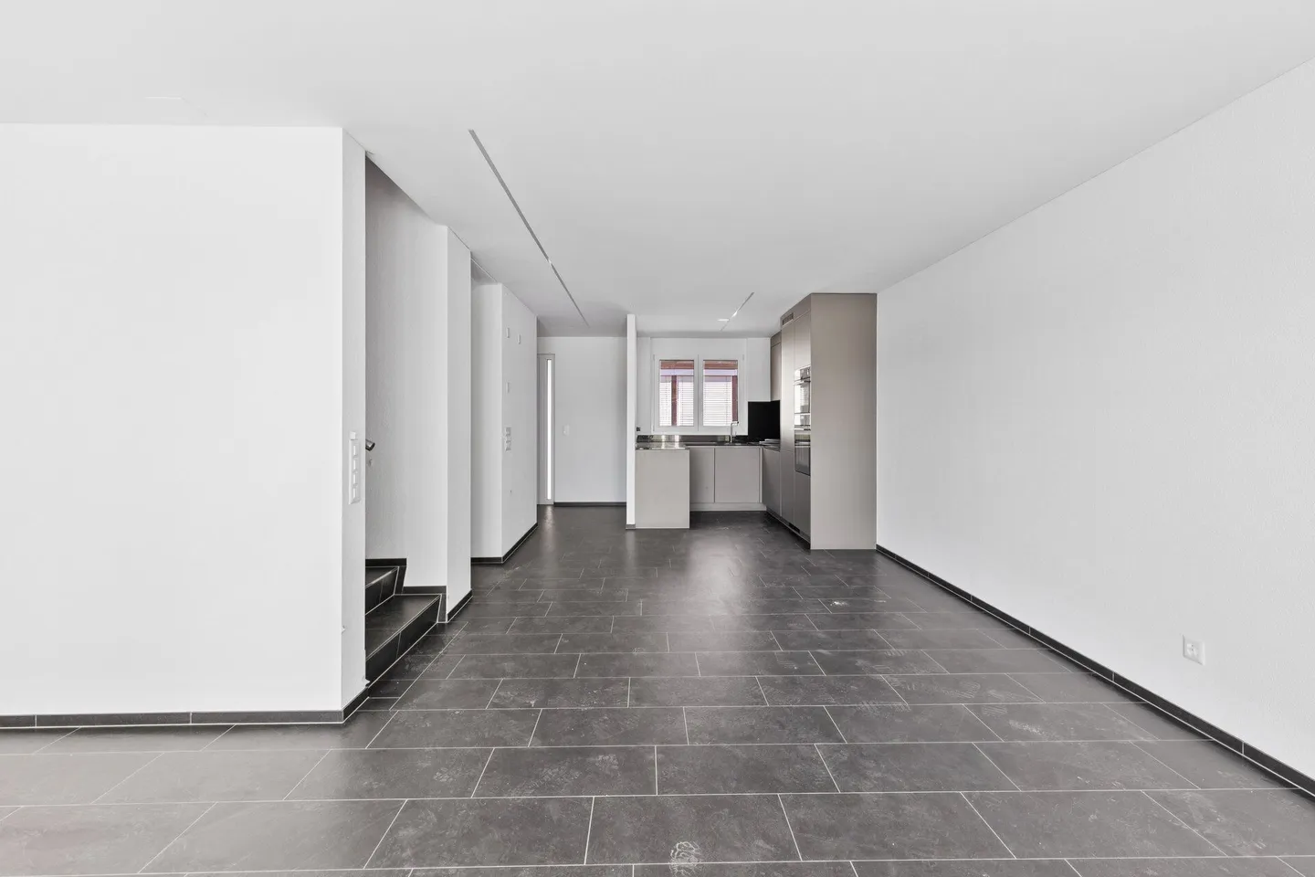 Durable, moderne et prêt pour votre emménagement ! - Photo 7 sur 10