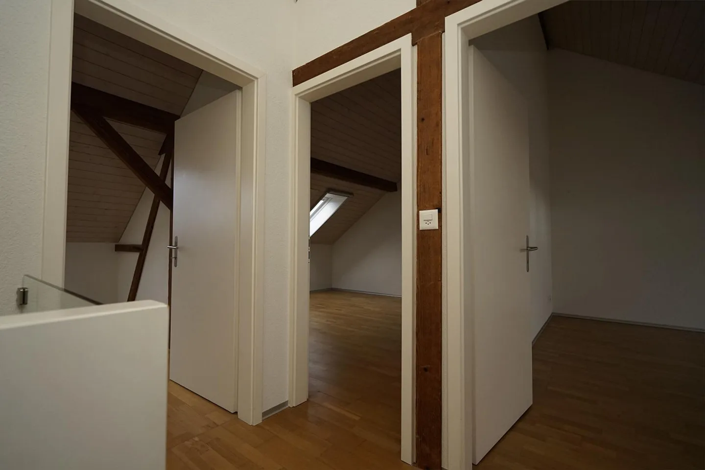 Esperienza abitativa unica: Maisonette luminosa di 4 ½ stanze con terrazza - Foto 16 di 28