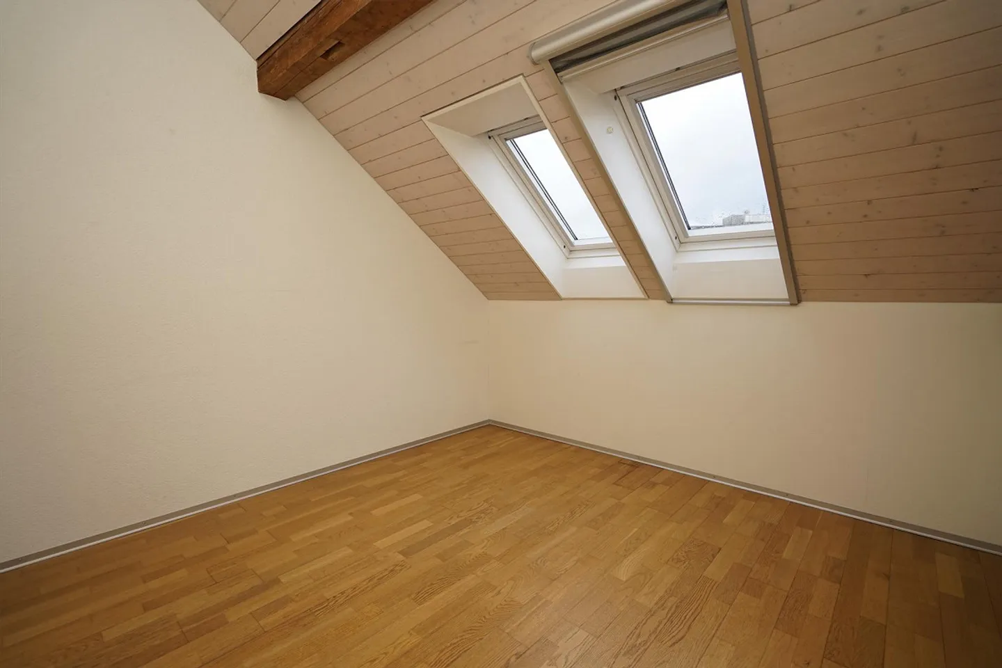 Esperienza abitativa unica: Maisonette luminosa di 4 ½ stanze con terrazza - Foto 20 di 28