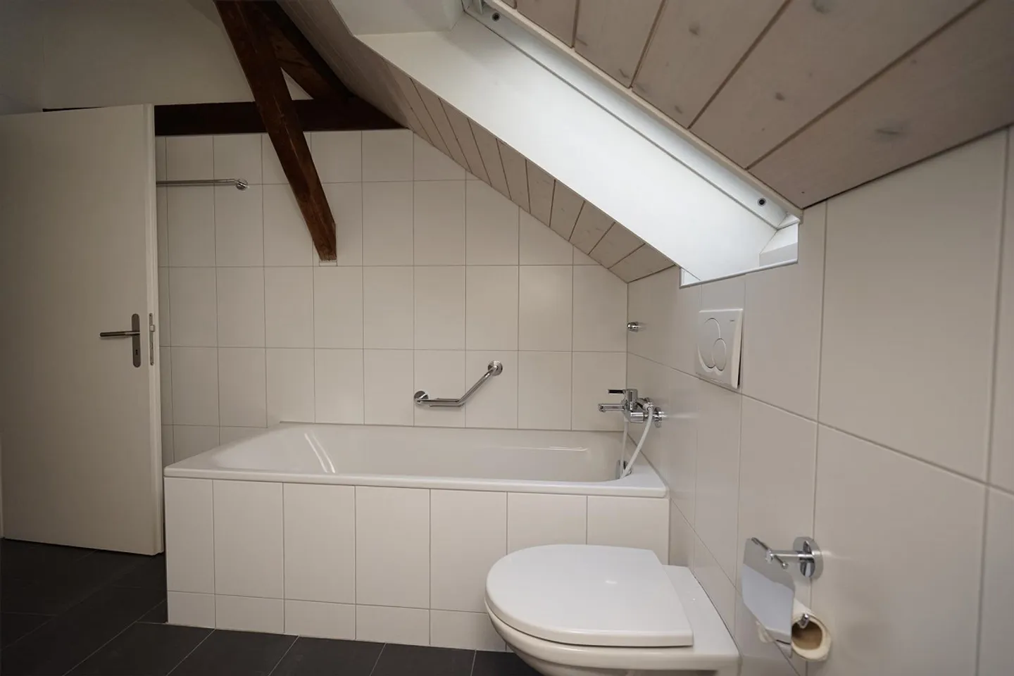 Esperienza abitativa unica: Maisonette luminosa di 4 ½ stanze con terrazza - Foto 21 di 28