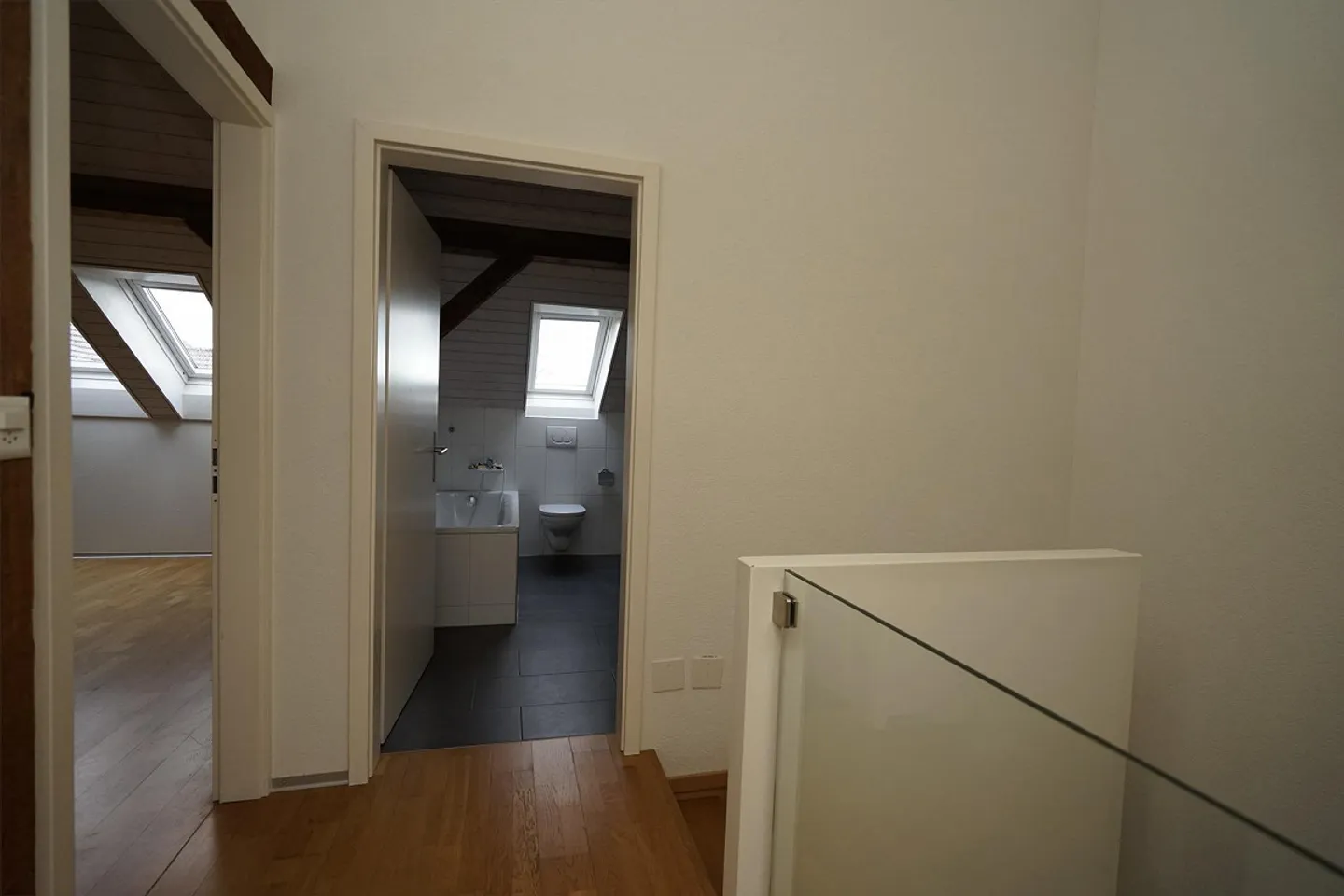 Esperienza abitativa unica: Maisonette luminosa di 4 ½ stanze con terrazza - Foto 24 di 28