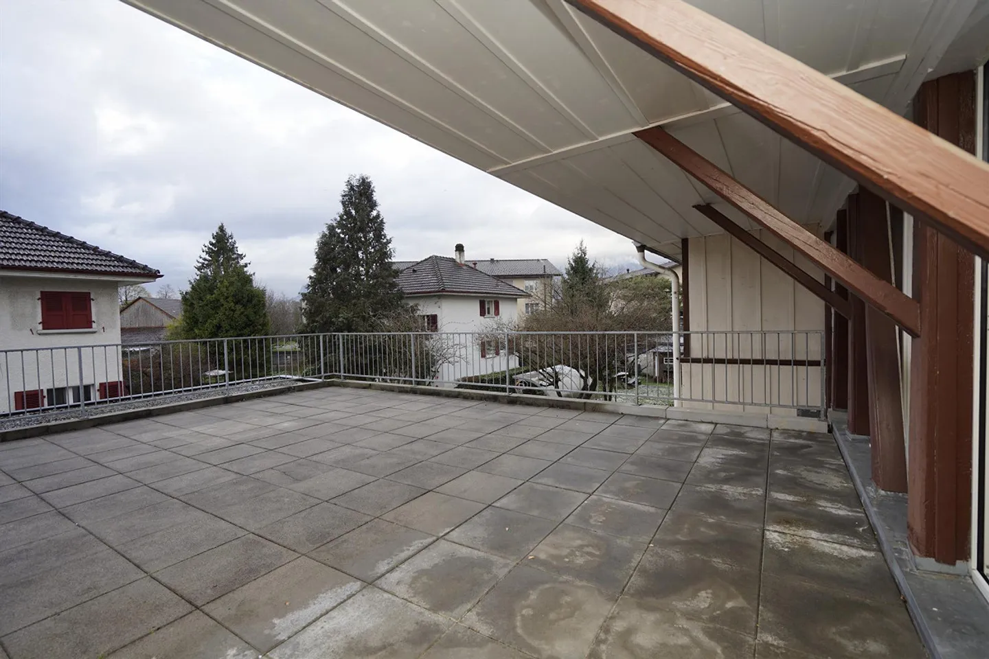 Esperienza abitativa unica: Maisonette luminosa di 4 ½ stanze con terrazza - Foto 27 di 28