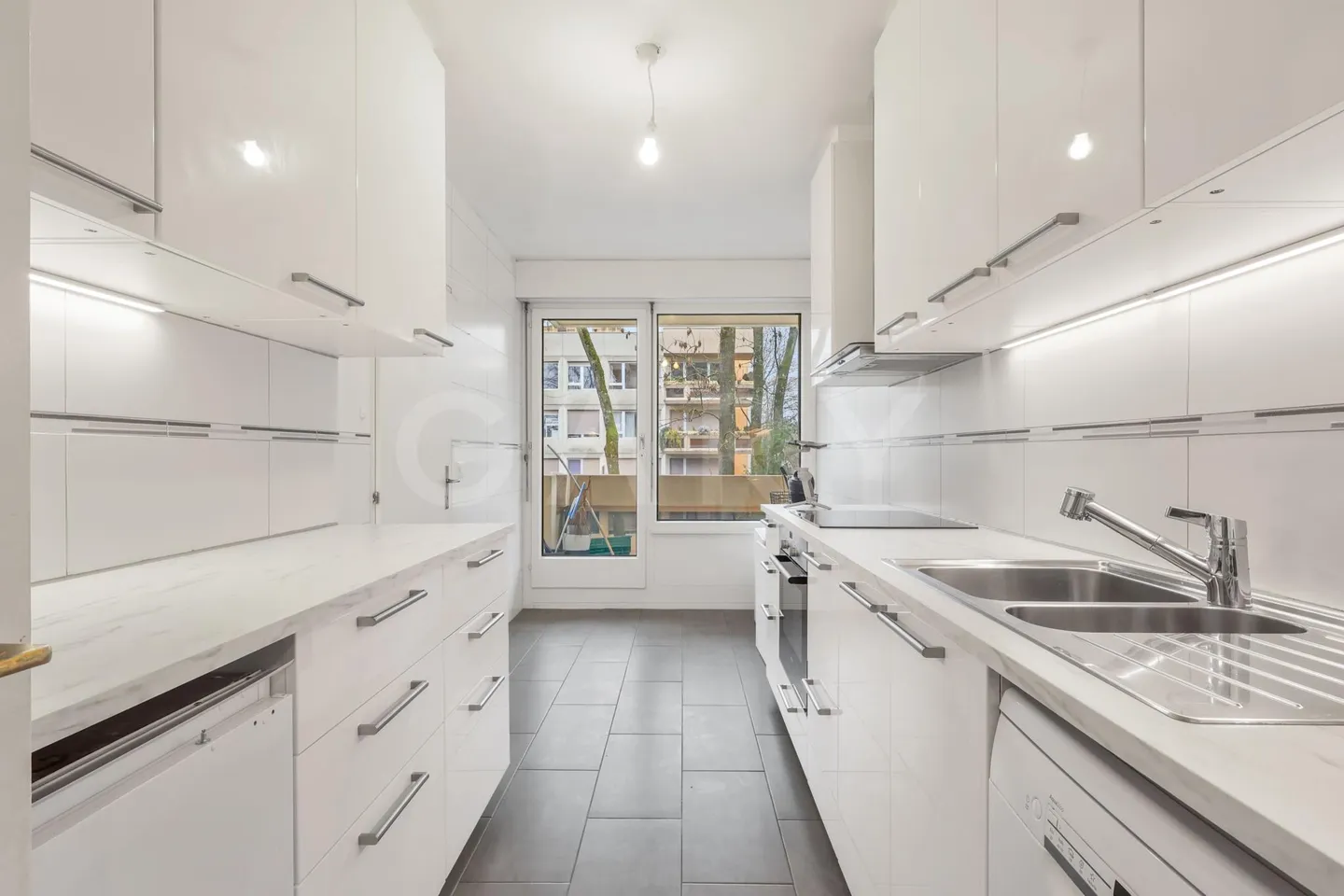 Appartement avec 7 pièces - Photo 5 sur 10