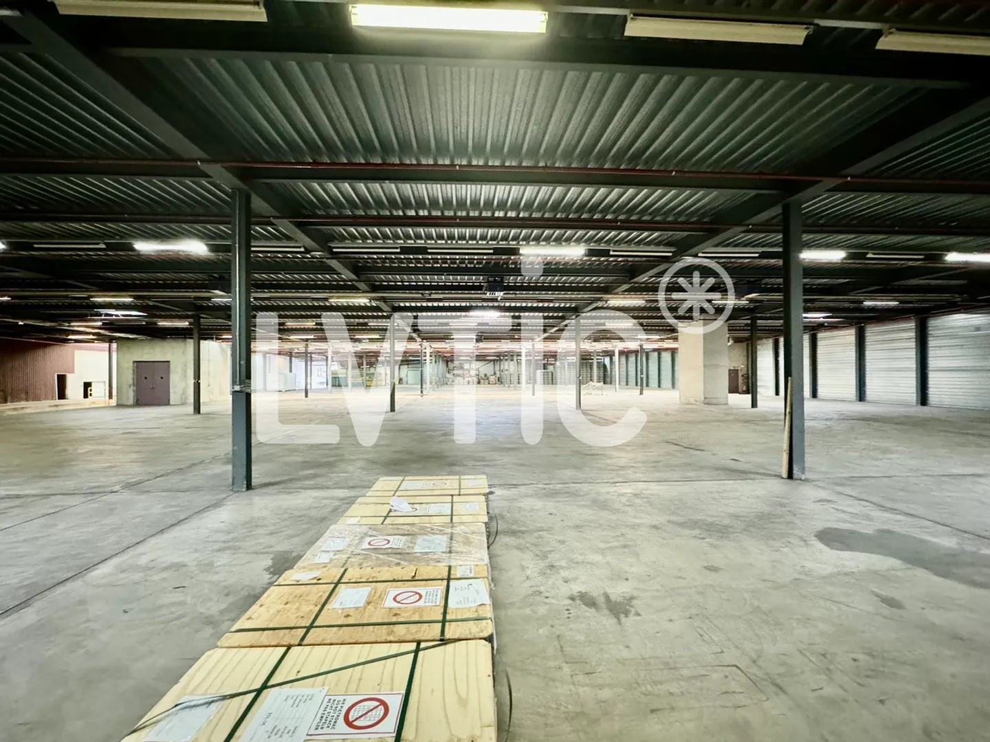 Logistiklager von 7500 m2, teilbar ab 1000 m2 zur Miete in Etoy - Foto 4 von 7