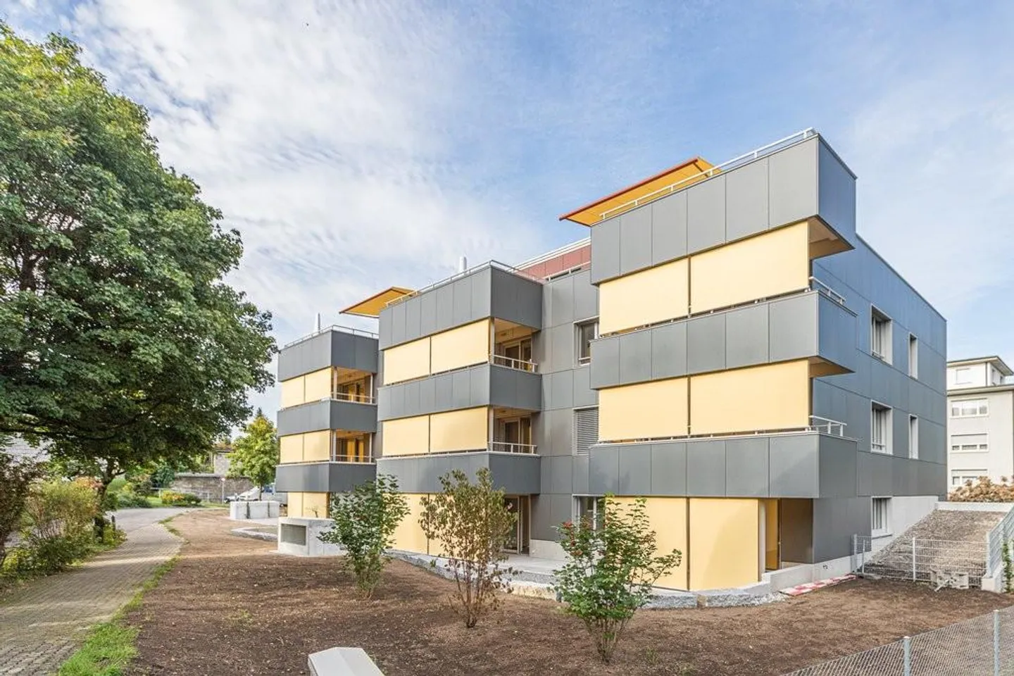 Appartement moderne de 3,5 pièces avec espace jardin à louer - Photo 1 sur 11