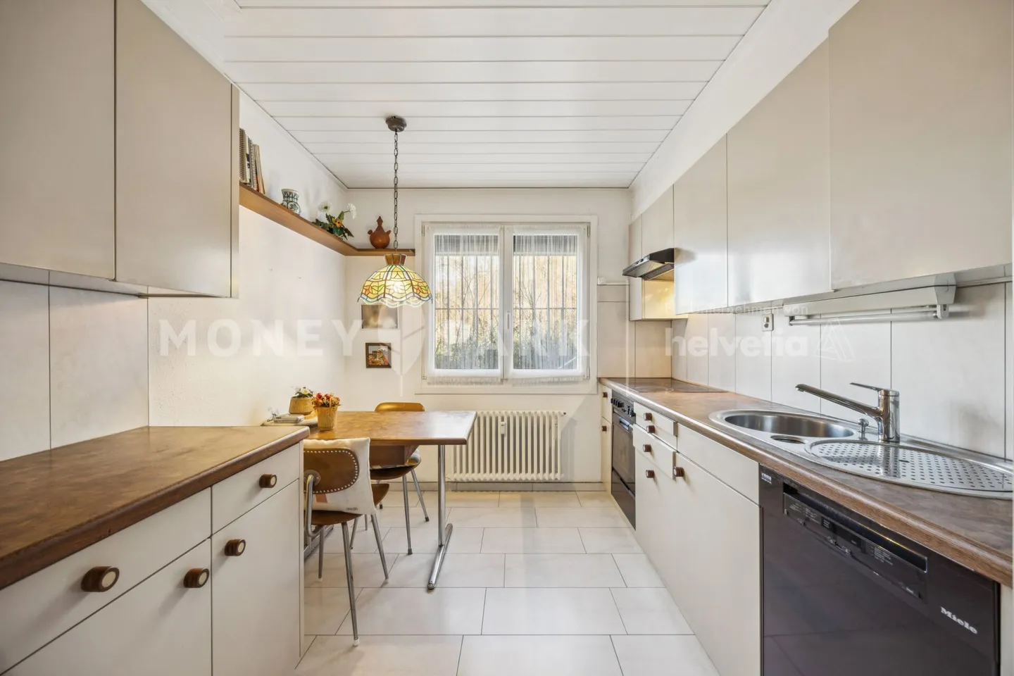 Terrace apartment with panoramic view over Liestal - Photo 5 of 13