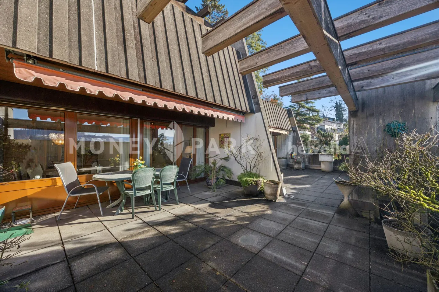 Terrace apartment with panoramic view over Liestal - Photo 10 of 13