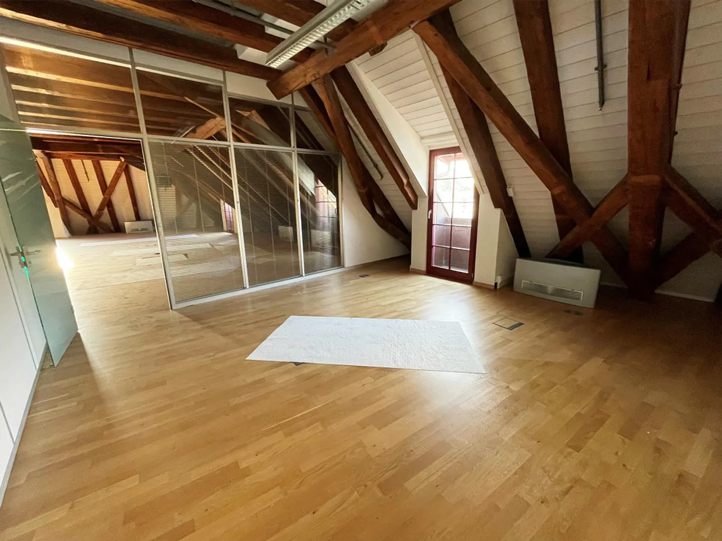 Arbeiten im historischen Güterhof am Rhein - Foto 8 von 10
