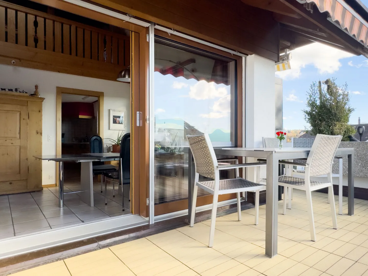 5.5-room gallery apartment with sunny balcony and beautiful views - Photo 4 of 23