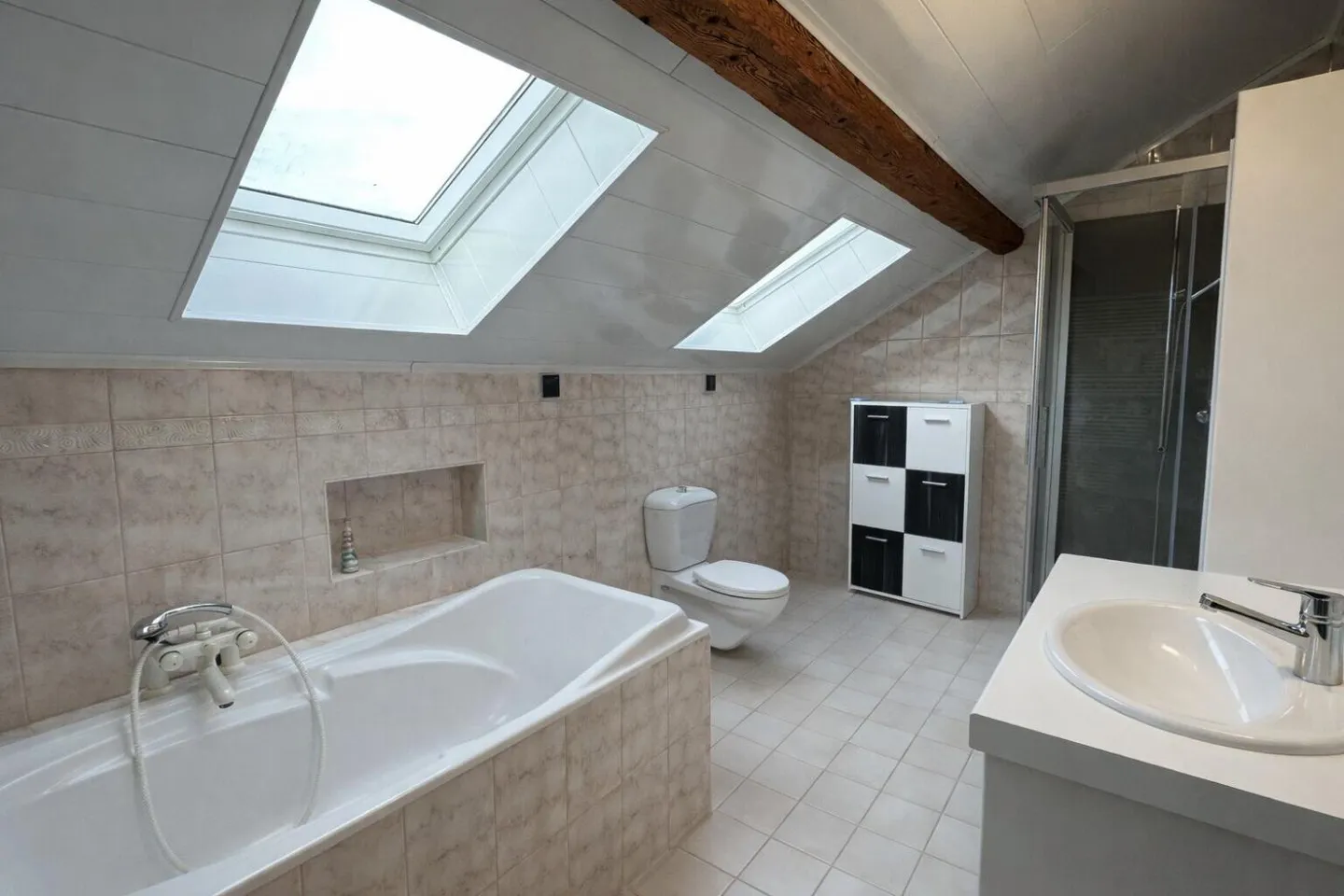 Versatile Multi-Family Home - Photo 7 of 13