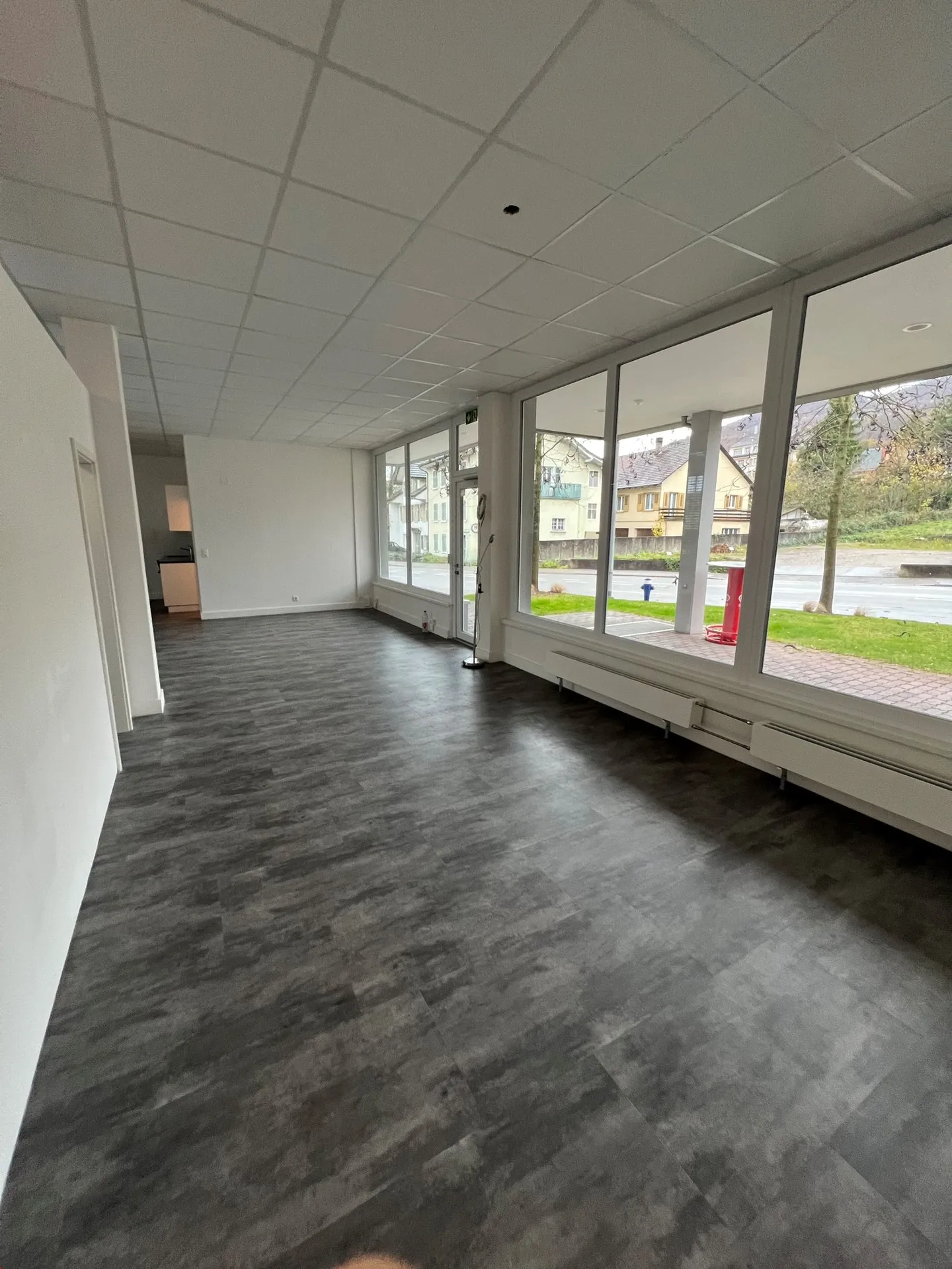 Moderne Gewerberäume in zentraler Lage von Wangen b. Olten - Foto 3 von 6